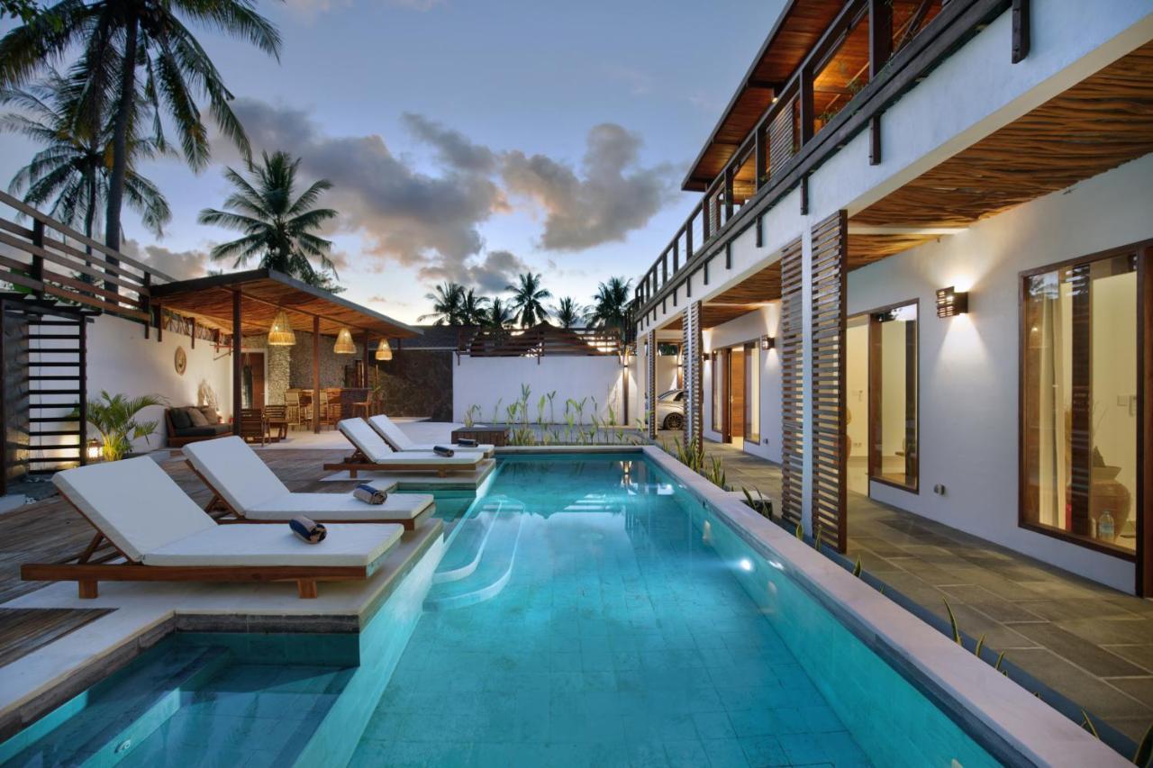 Villa Sakura. Luxury 3 Bedroom Villa. Selong Blanak Exterior foto